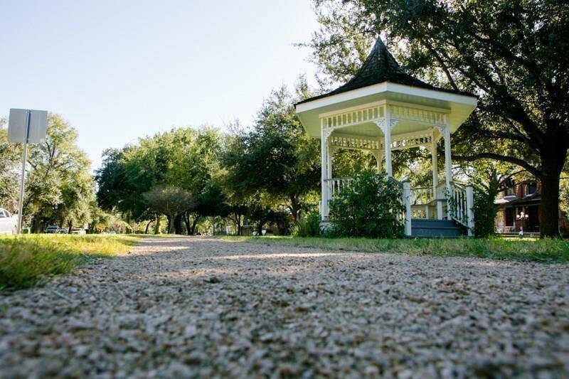 Walk to so many neighborhood parks like Donovan & Lawrence parks