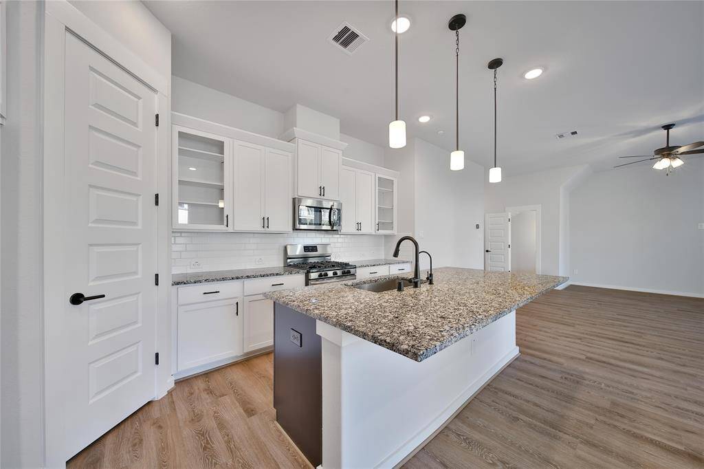 View of kitchen :4.
