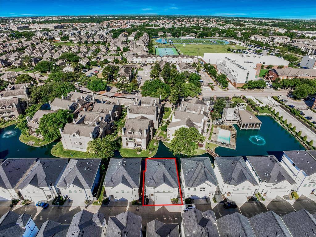 Birdseye view of home :2.
