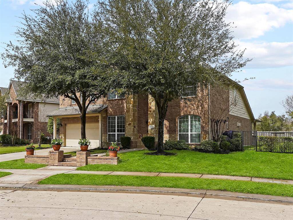 A new roof was installed in 2021, and the home features a whole-house Culligan water purification system, Elfa closet organization in every bedroom, and a whole-house generator.