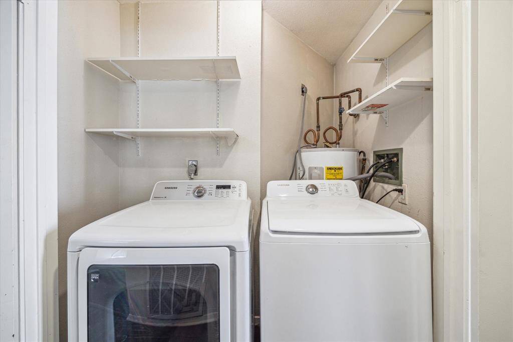 Washer and Dryer included!