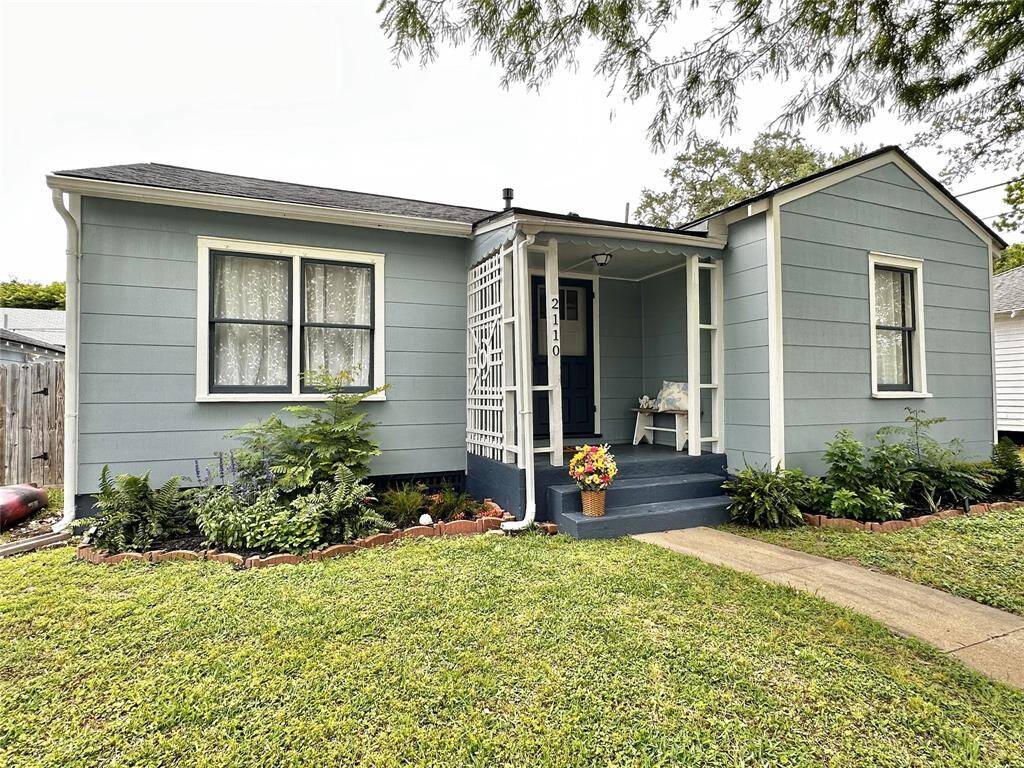 Fabulous home with historic charm ... nearly 80 years old, with 2 bedrooms, spacious living area as well as formal dining and renovated kitchen. Would be an amazing full time residence or investment property for short term rental.