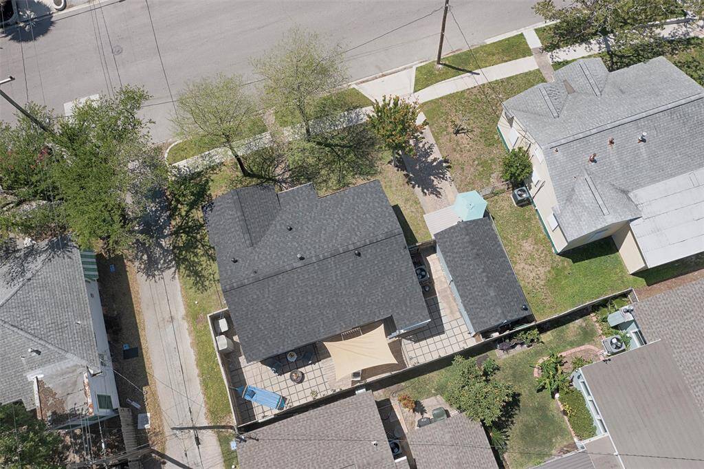 Another overhead view of the great backyard entertaining space.