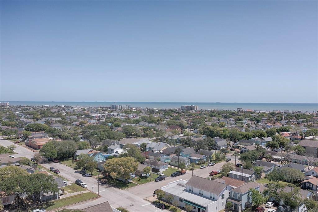 A birds eye view from over the home showing the short drive to the beach. This home is perfect a young family or a rental investment property or a weekend home to get away from the city. Welcome home to coastal living.