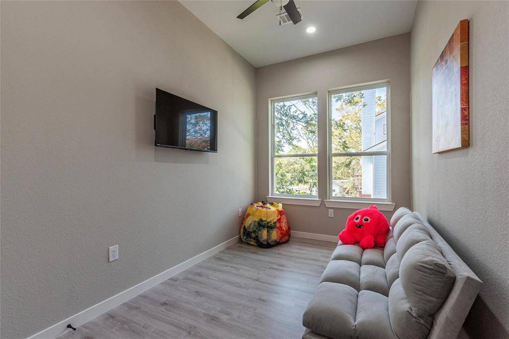 4th bedroom or study