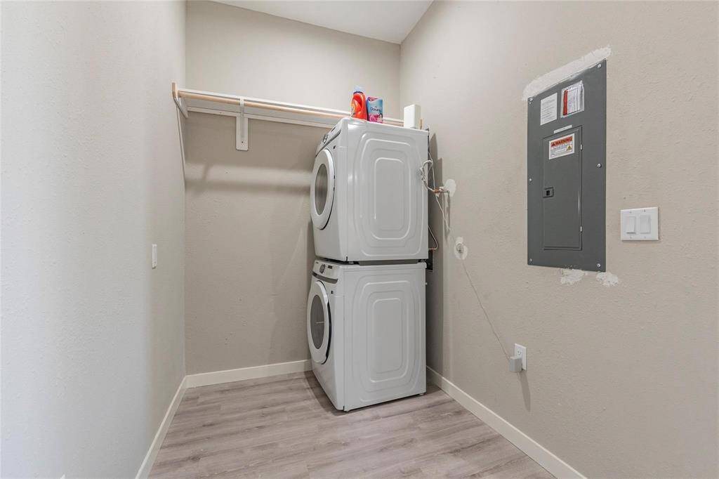 Laundry room/ pantry off kitchen