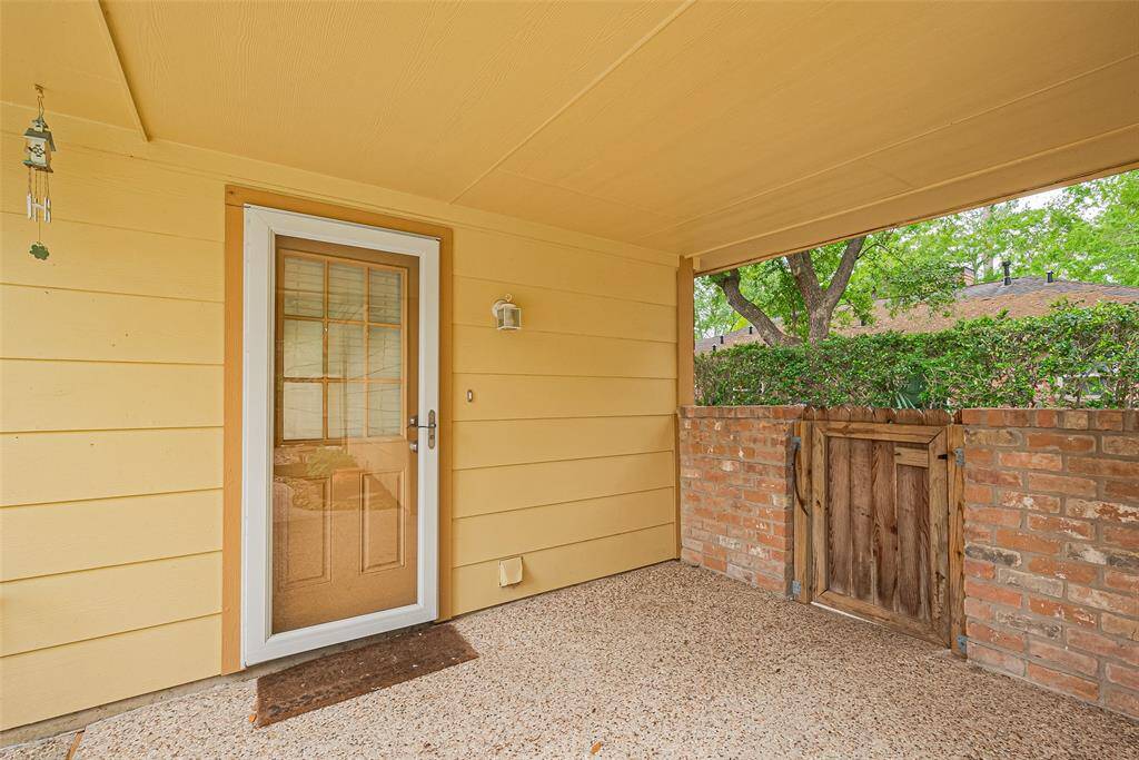 REAR PATIO DOOR