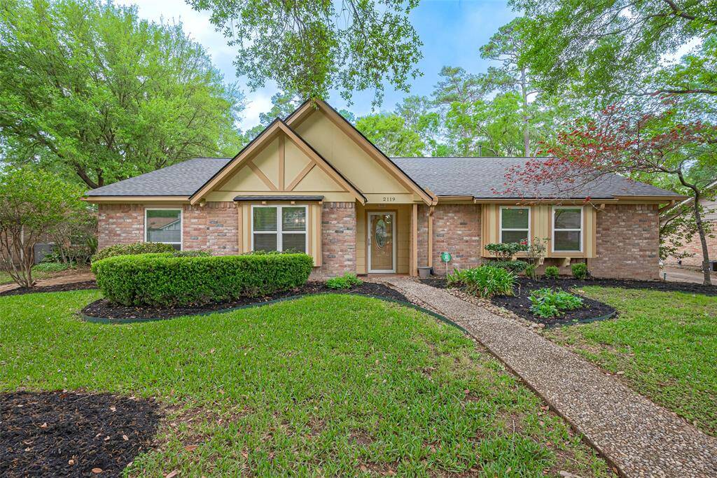 2119 RIVERLAWN DR