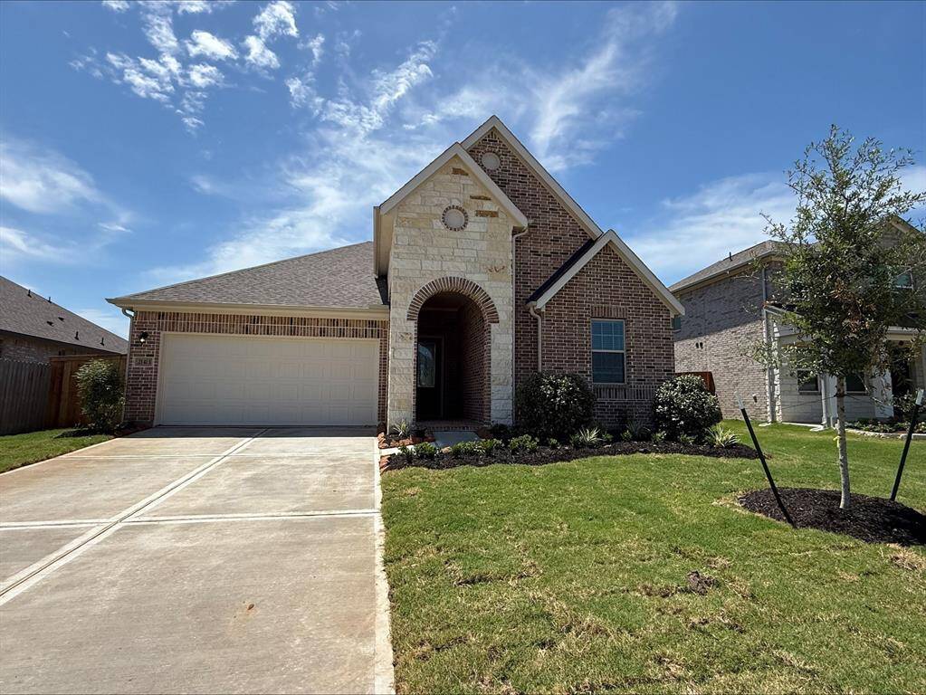 Stunning Blakemore II home design by K. Hovnanian® Homes with elevation D in beautiful Oakwood Estates.