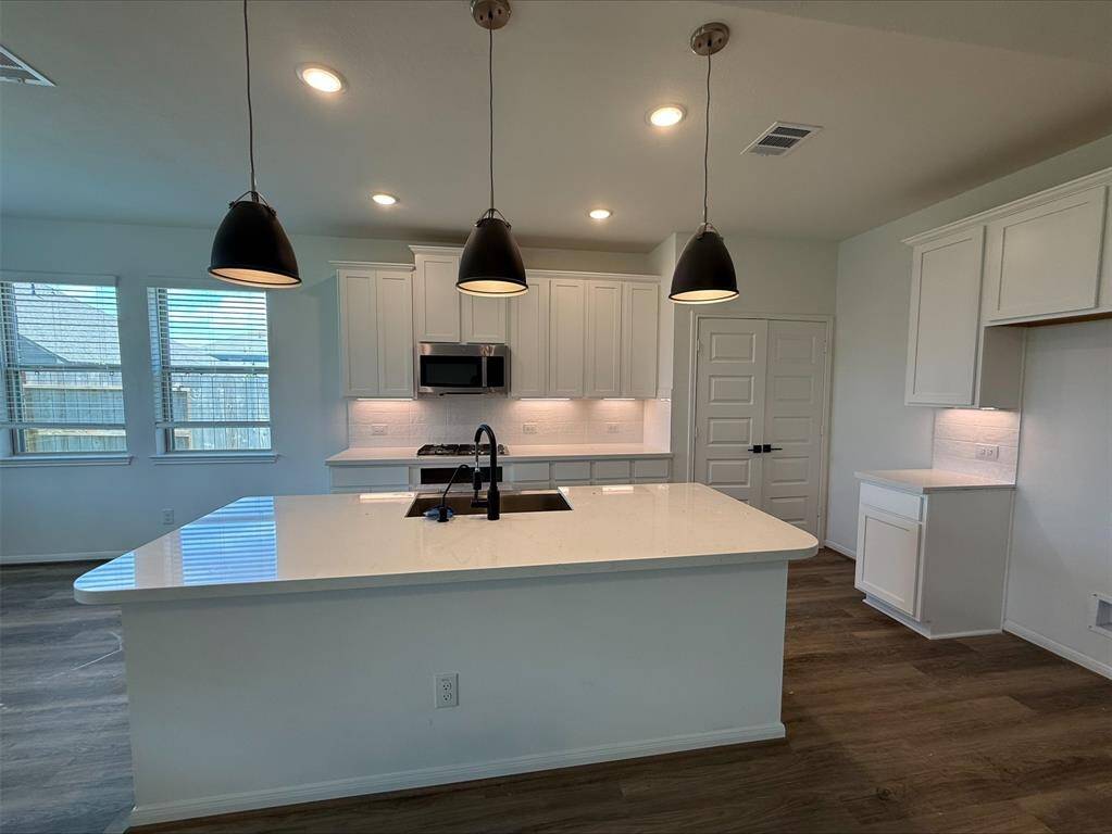 Lovely island kitchen