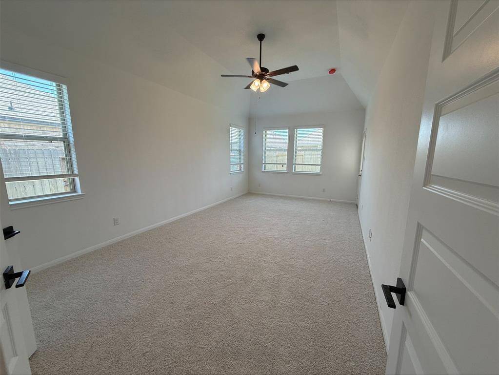 Spacious primary suite