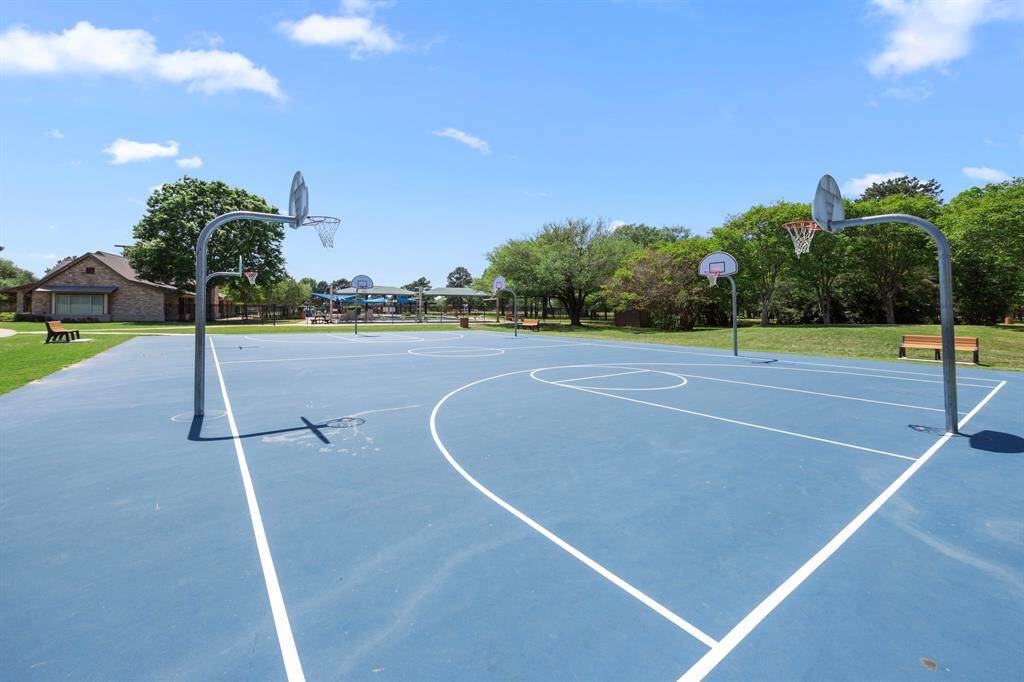 Fairfield Basketball Courts