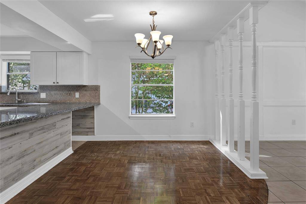 Breakfast room
