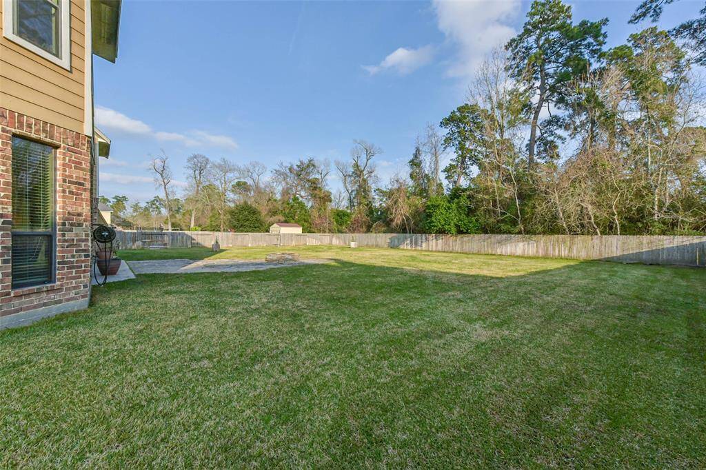 Enjoy added privacy with no back neighbors, offering a peaceful and quiet backyard setting