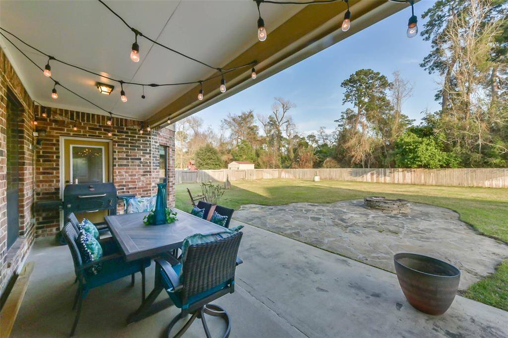 An expansive backyard with endless potential—ideal for entertaining, creating your dream garden, or building your perfect outdoor retreat