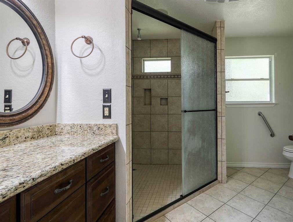 Low threshold shower!
