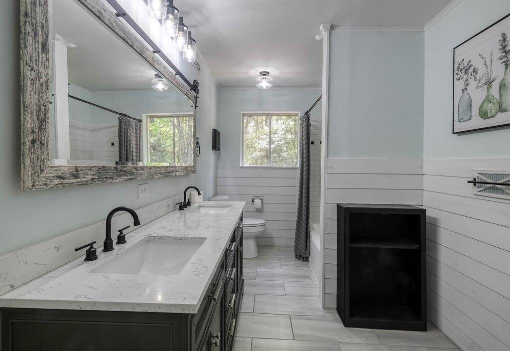 Secondary bath with double sinks!