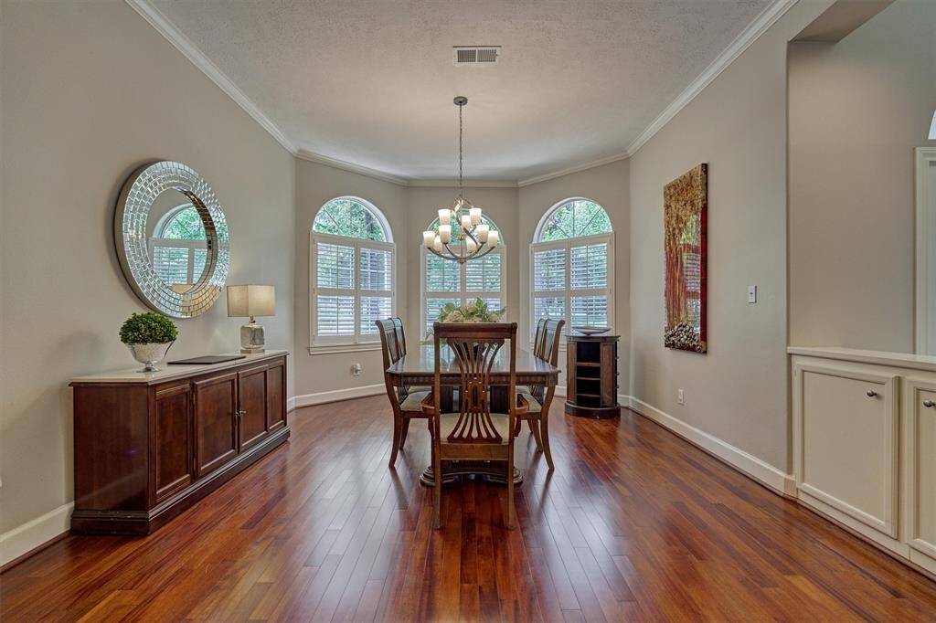 So much room for your large dining room pieces - the perfect room for entertaining family and friends on special occasions!
