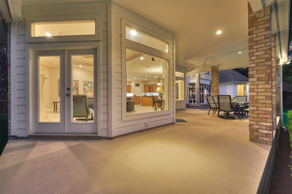 Entertaining will be easy with the veranda!