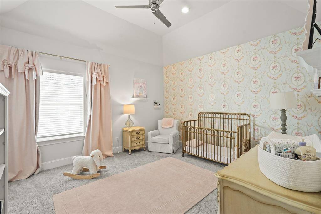 This could also become a great nursery room.