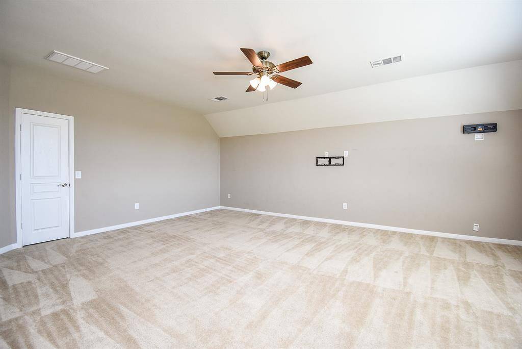 Gameroom upstairs