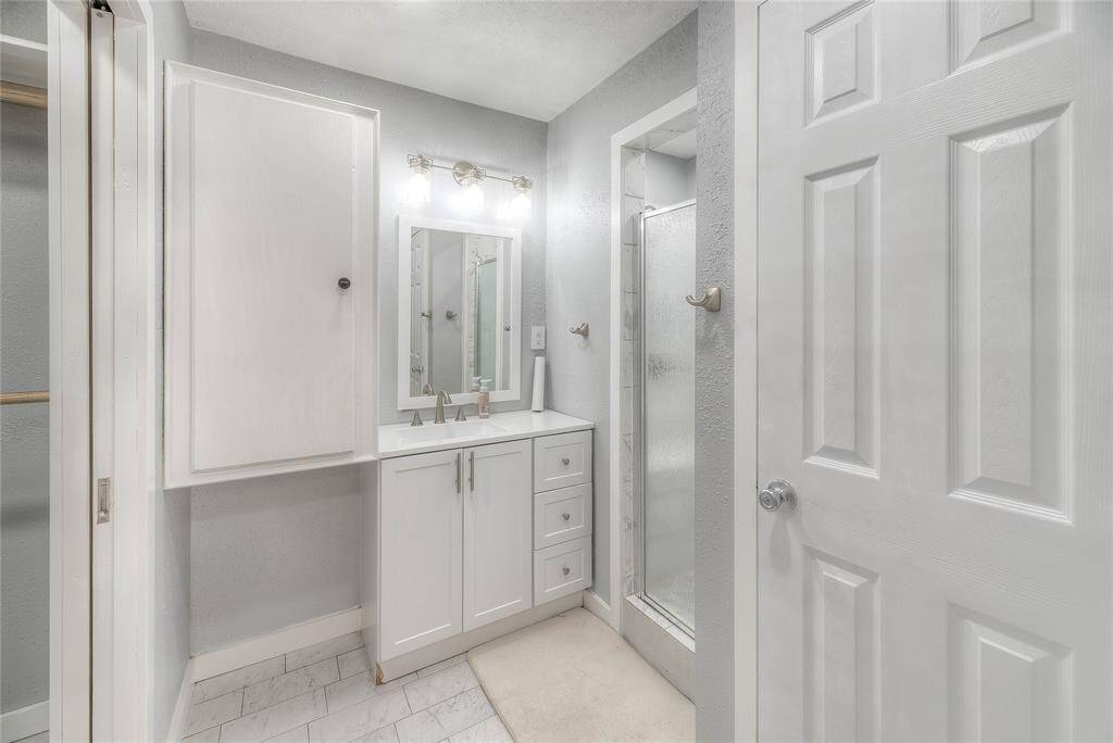 Newly renovated primary bath.