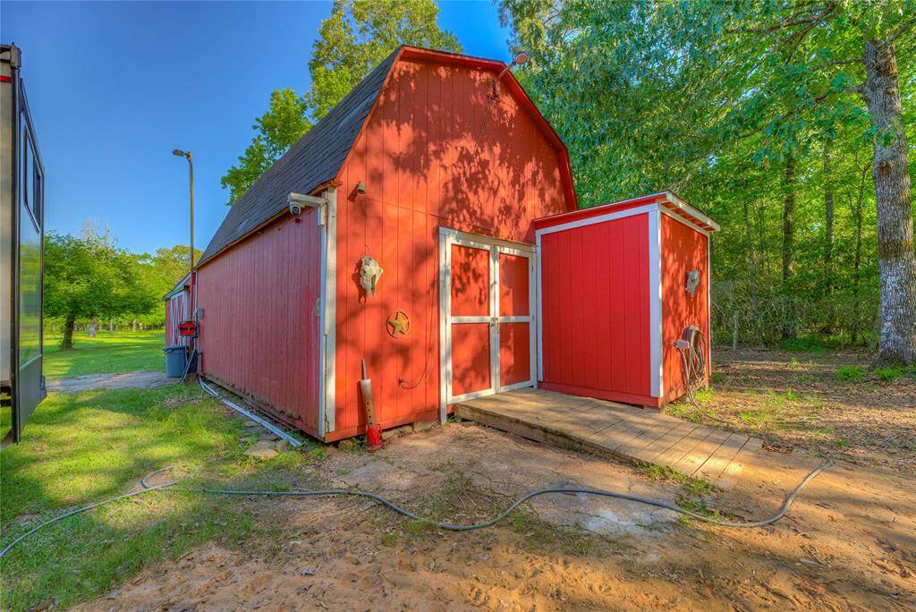 Exterior photo of stoarge barn/shed