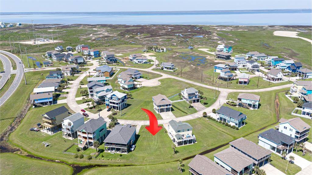 This top-down image places the lot within one of the neighborhood’s best spots—ideal for creating something that stands out in a growing enclave.