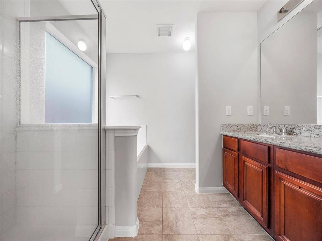 En-suite Primary Bathroom