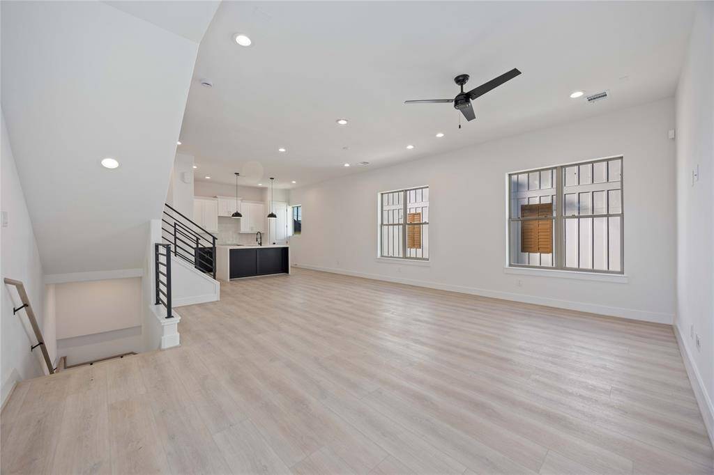 2nd floor living room