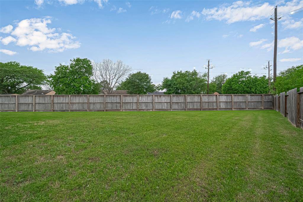 Very Spacious! Endless possibilities!