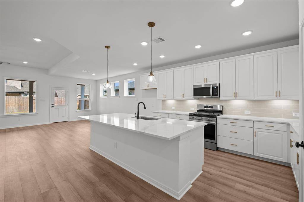 Welcome to The Borden by David Weekley Homes. Move-In-Ready Now!