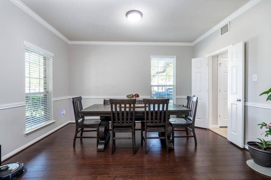 For convenience, the dining room is just a few steps away from the kitchen.
