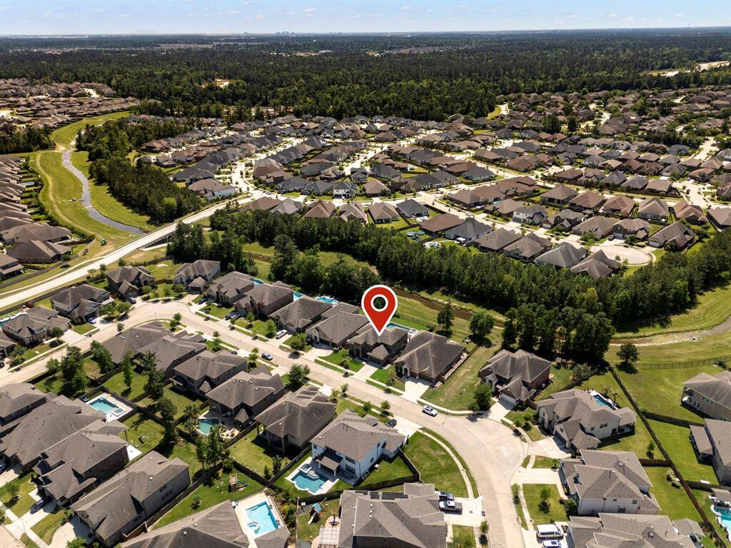 The Community of Harmony is located within Conroe ISD, just minutes from the Grand Parkway & Hardy Tollway.  This area is very popular and continues to grow offering a great selection of shopping and restaurants nearby.