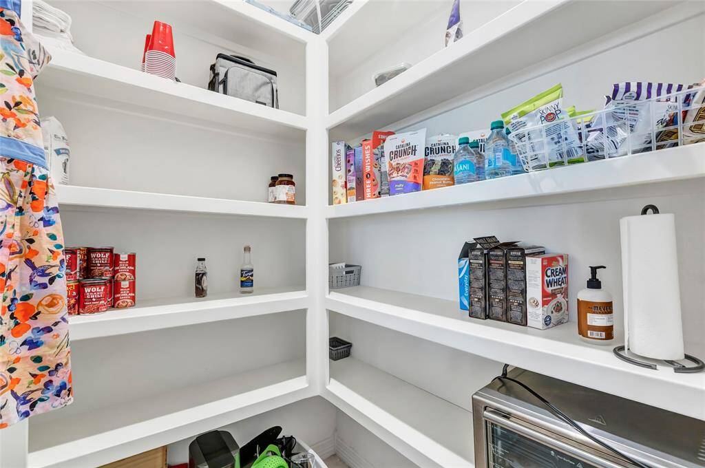 walk in pantry