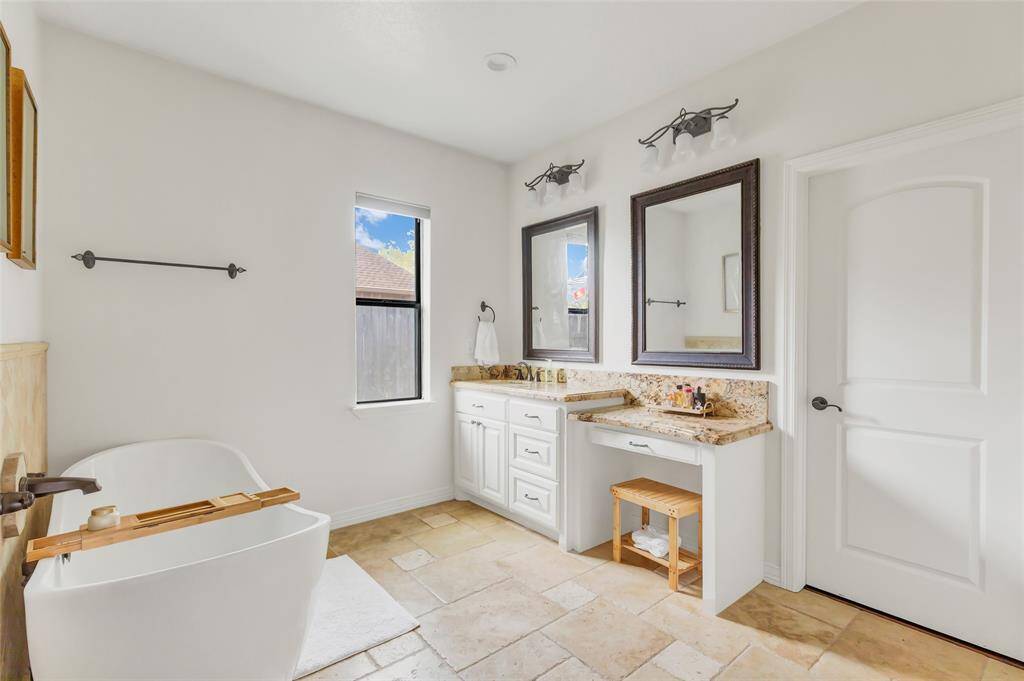 Primary bath