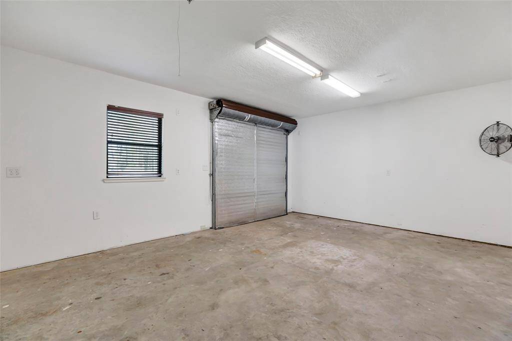 roll up door in back of garage