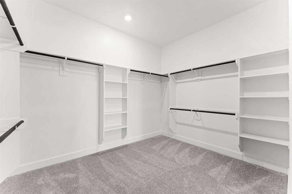 Fabulous Walk-in Primary Bedroom Closet