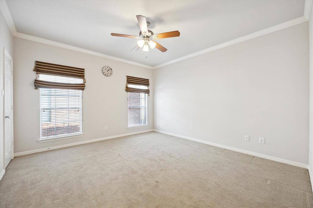 Second primary bedroom.