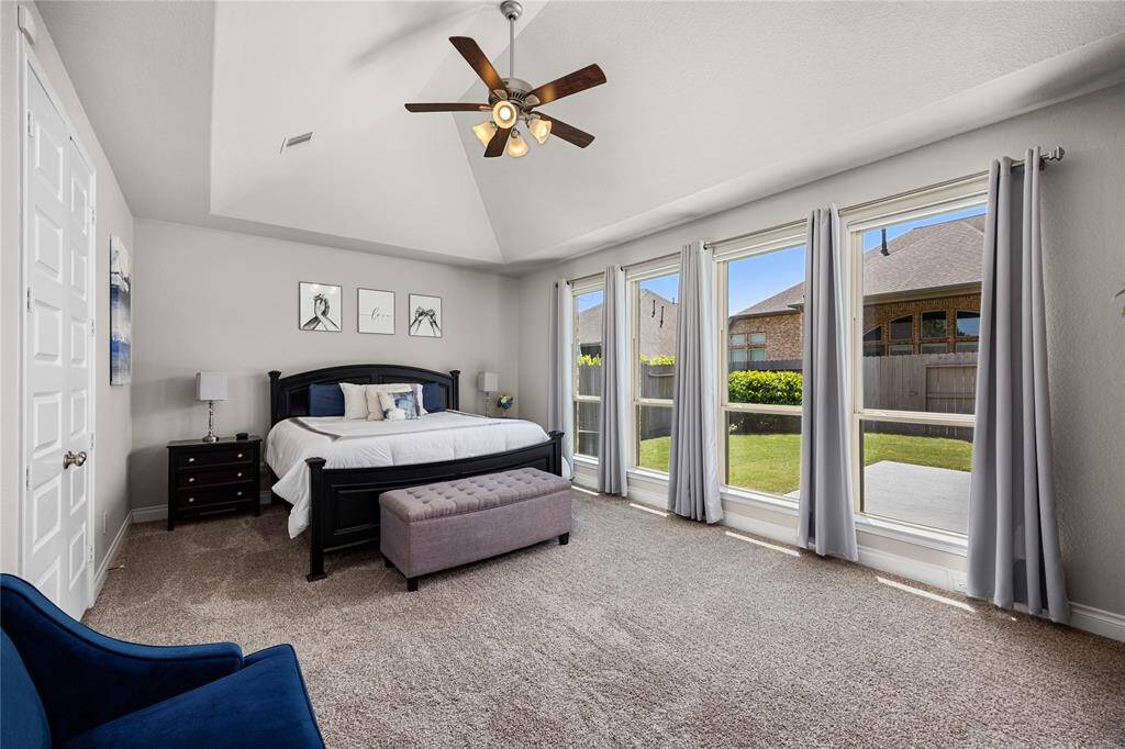 Spacious primary suite