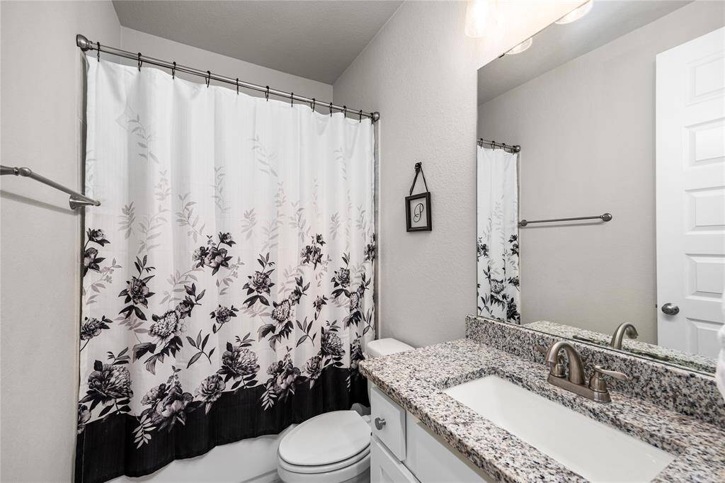 2nd bathroom