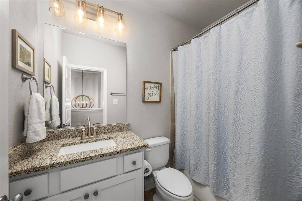4th bathroom