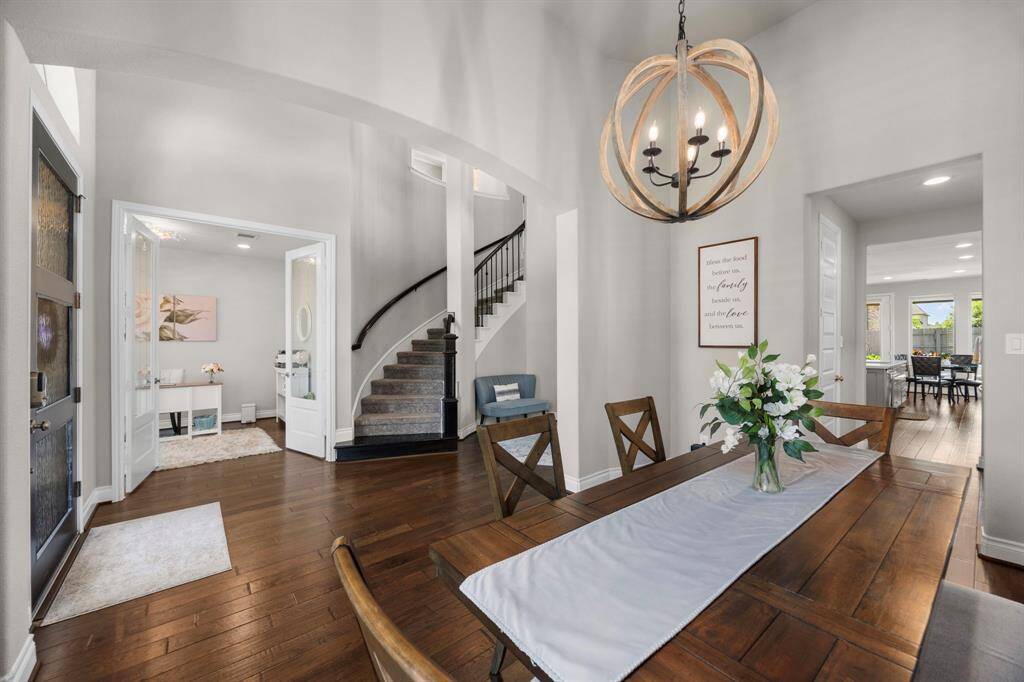 Office and Dining room off entryway