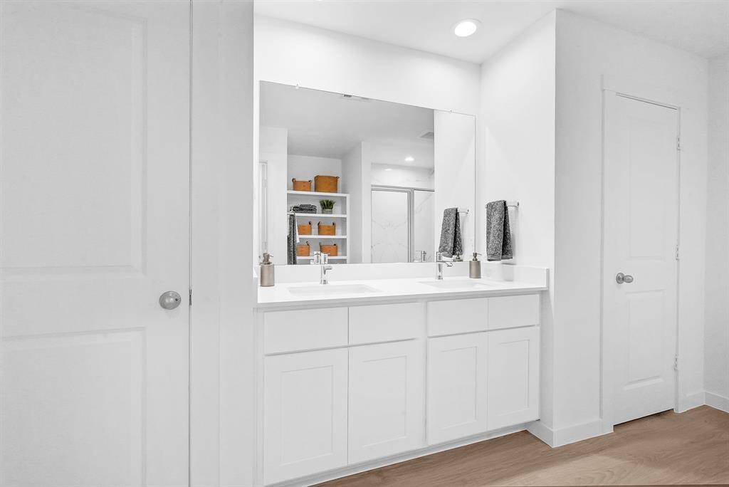 *Images and 3D tour are for illustration only and options may vary from home as built.