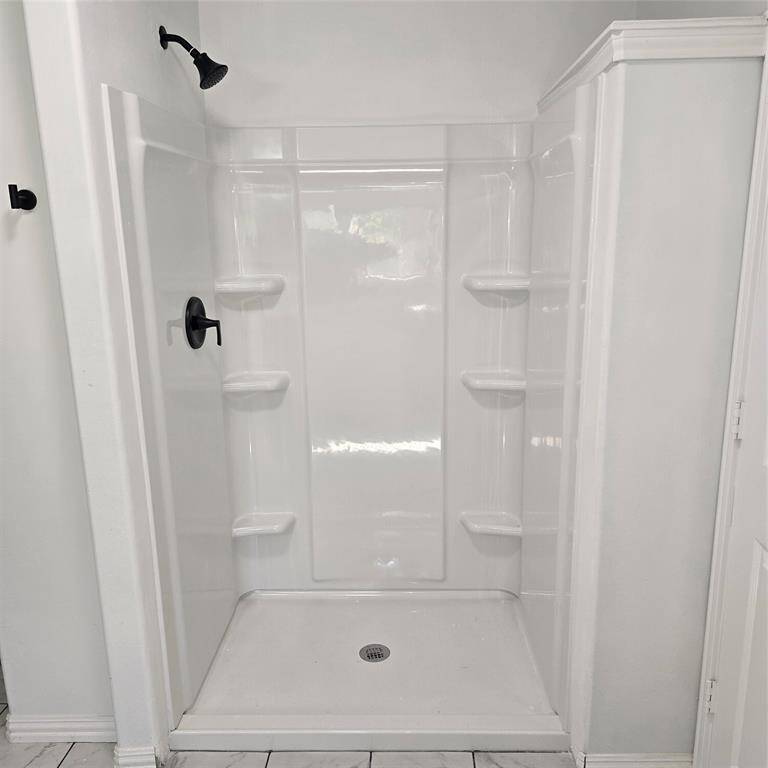 MASTER BATH SHOWER