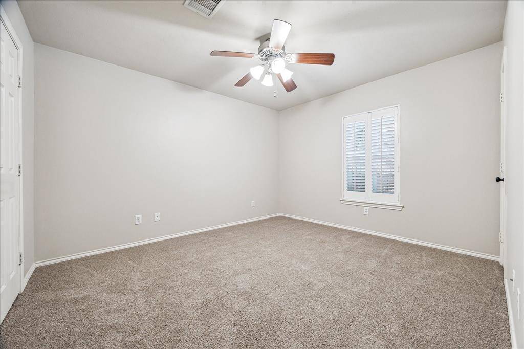 Guest bedroom on the first floor!