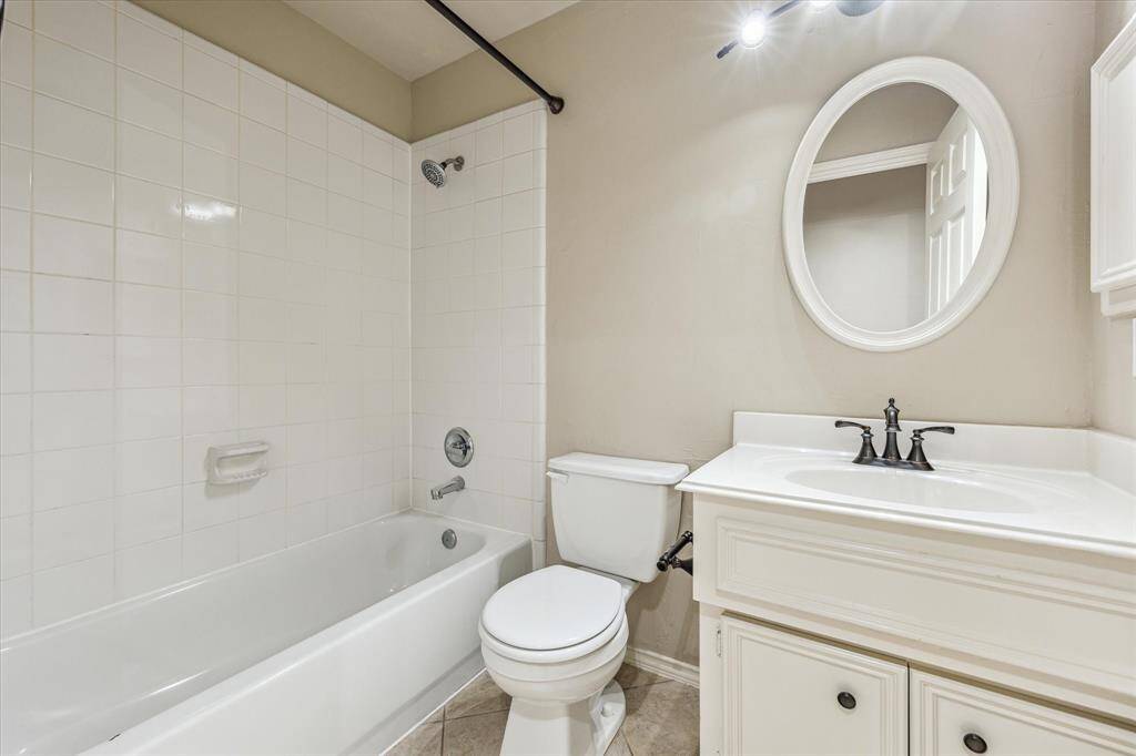 Guest bathroom on the first floor!