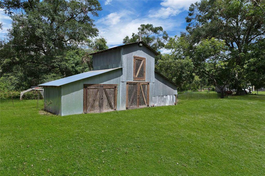 Barn