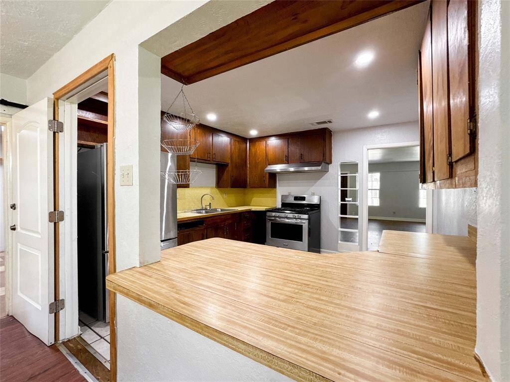 Come customize your future kitchen!