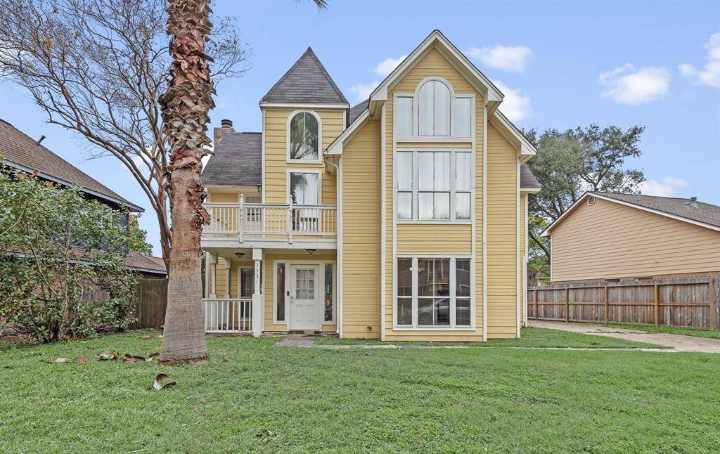 This lovely home on Club Valley is ready for a new family!
